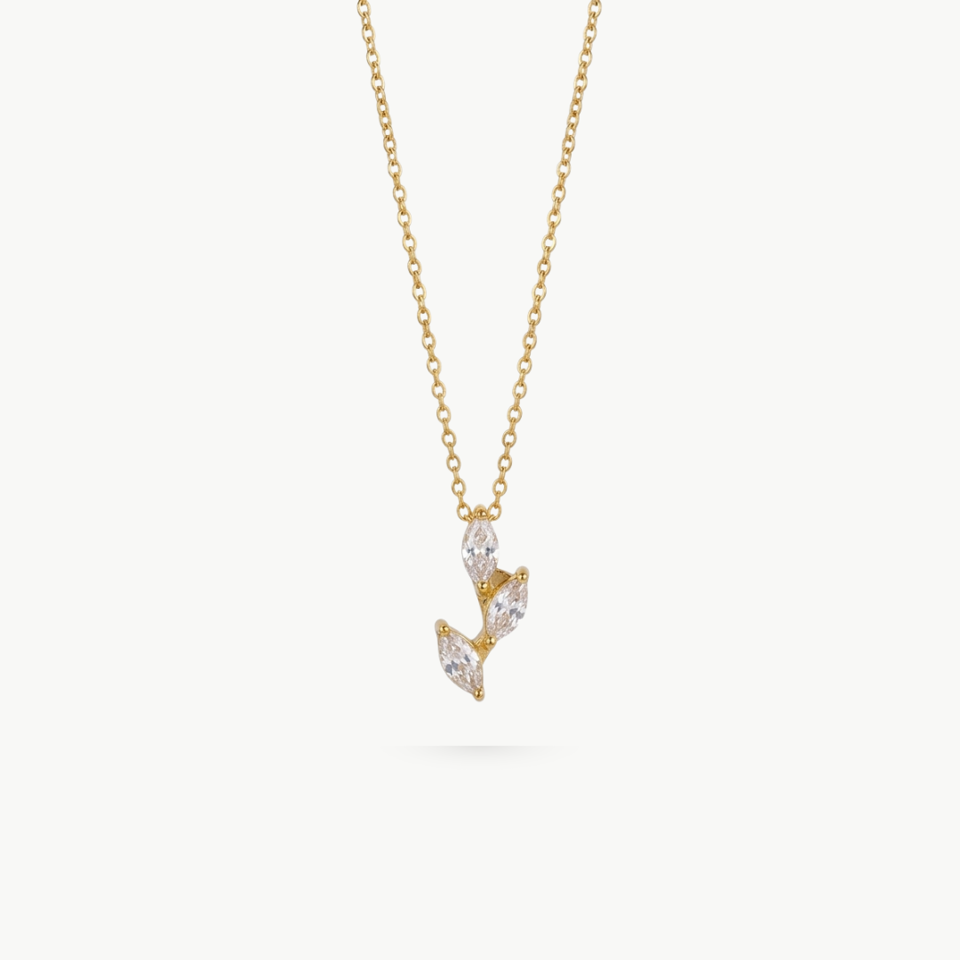 Collier April